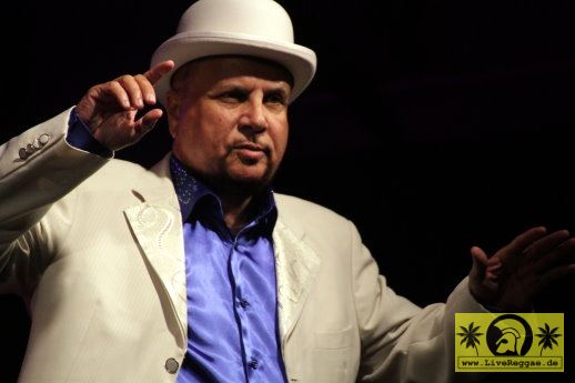 Dennis Alcapone (Jam)